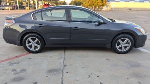 2012 Nissan Altima, Mileage 70k - 12