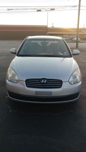 2010 Hyundai Accent, Mileage 105k - 3