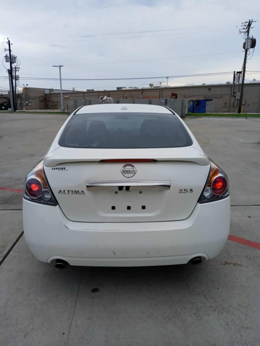 2010 Nissan Altima, Mileage 139k - 2