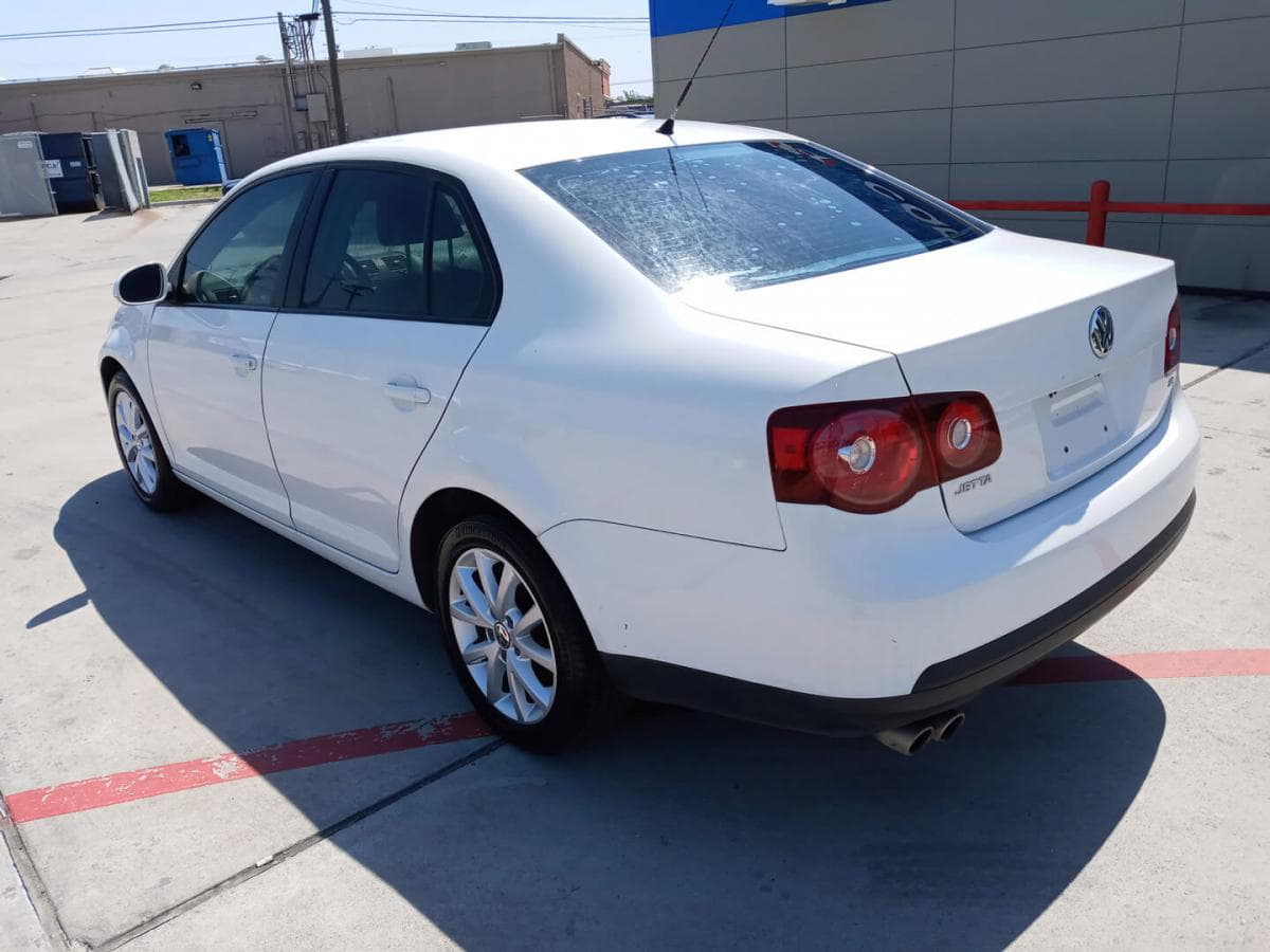 2010 Volkswagen Jetta Mileage 130k - 7