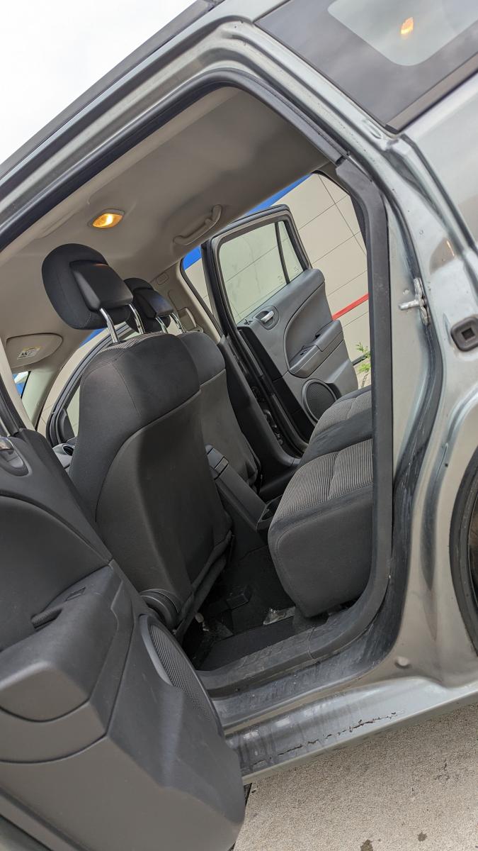 2011 Dodge Caliber, Mileage 80k - 10