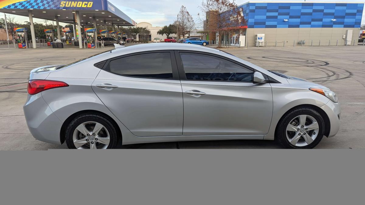 Hyundai Elantra, Mileage 134k - 4